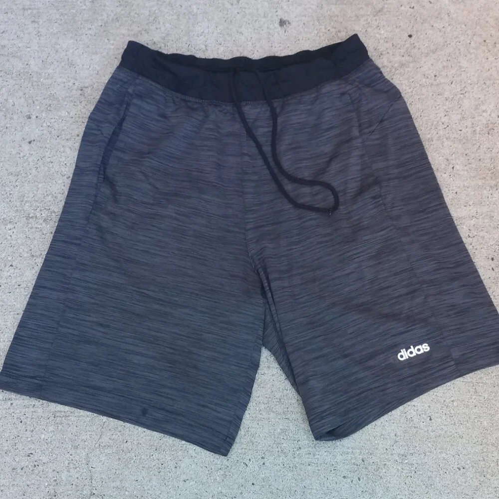 Adidas Climalite Athletic Shorts Pants Sized (M) Pockets, Drawstring